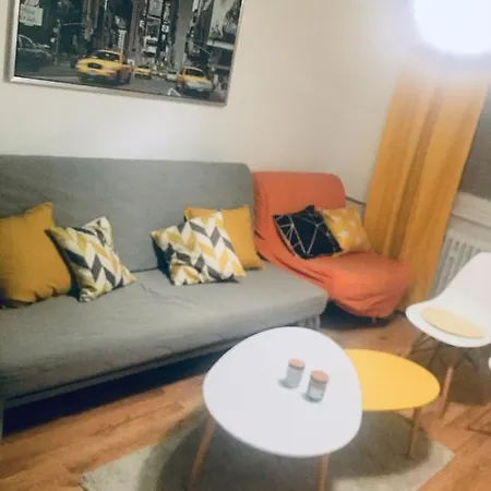 La Violette Apartment